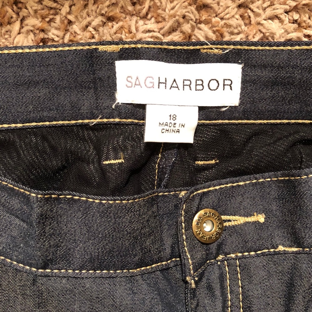 Sag harbor slimming jeans NWT 18